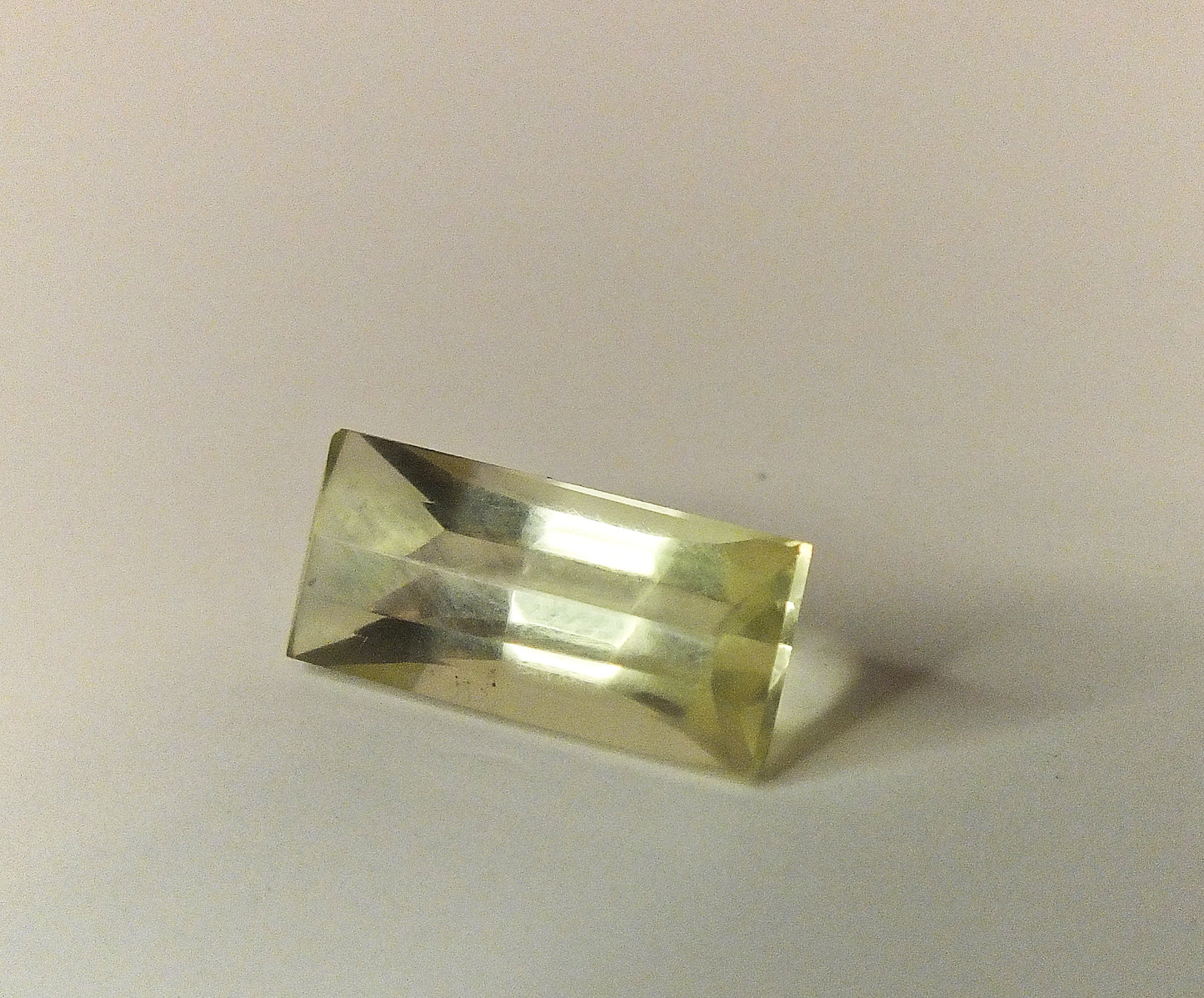 5.5c Opposed Bar Cut Citrine