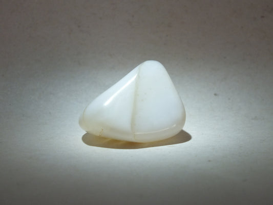 Tumbled White Common Opal