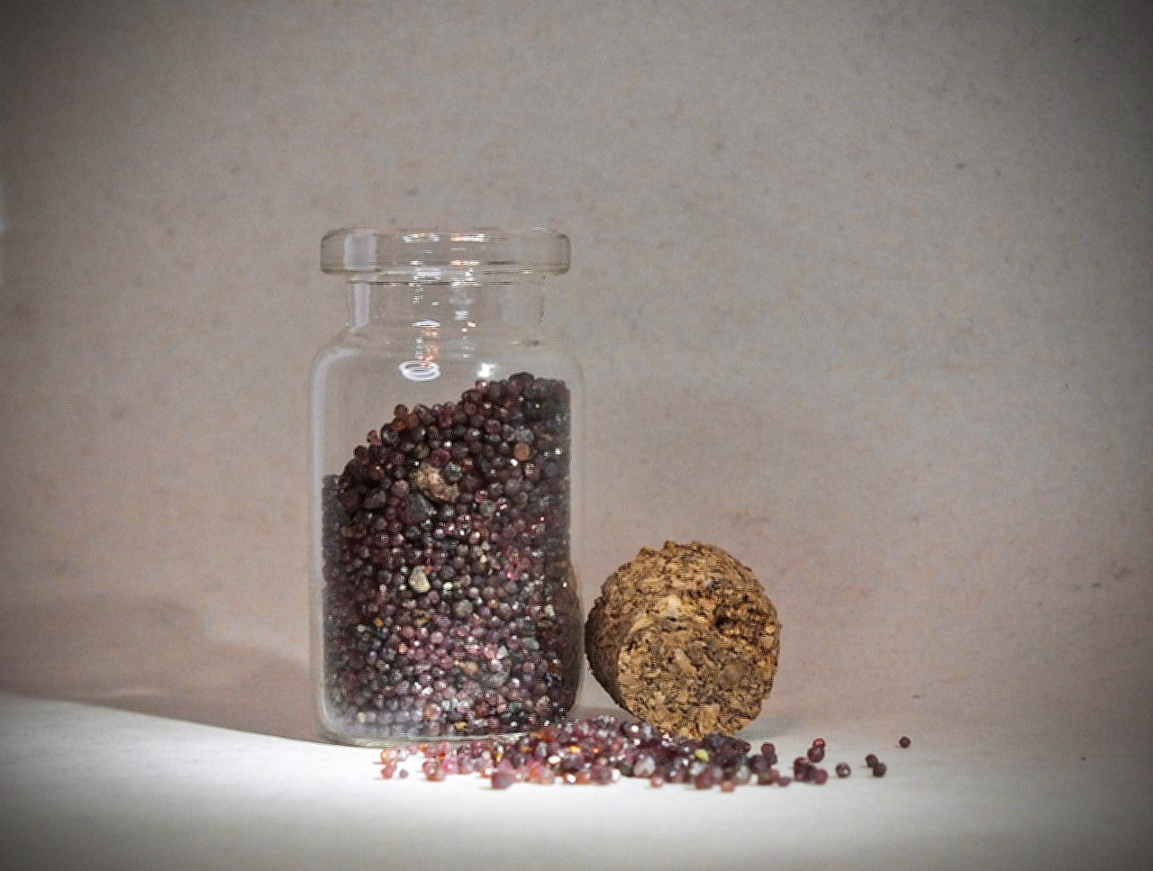 18g Red Garnet Sand